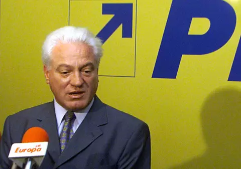 Valeriu Stoica: Nicolae Ciucă, posibil candidat PNL la președinție „dacă rezolvă problemele de comunicare”