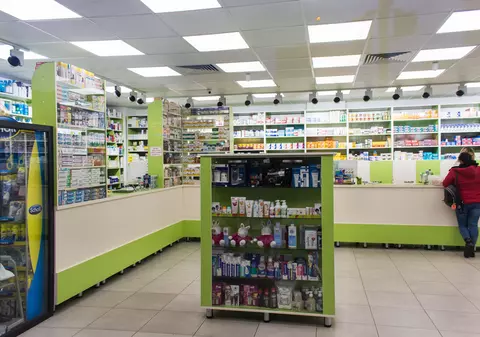 Pilula noastră cea de toate zilele. Ce profit au făcut rețelele de farmacii și distribuitorii de medicamente în 2021