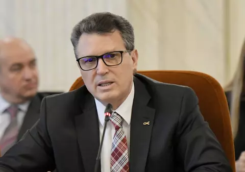 Numire cu scandal în Parlament. Iulian Iancu, nominalizarea PSD, votat în conducerea ANRE