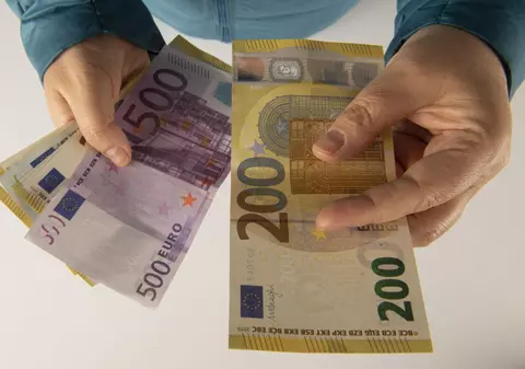 Amânarea ratelor la bănci timp de 9 luni, propusă de Ministerul Finanțelor. Care sunt condițiile