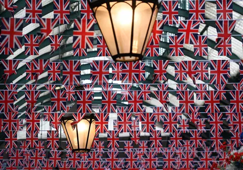 Susținerea pentru monarhie în Marea Britanie, la cel mai scăzut nivel înregistrat din 1983 până astăzi, arată un sondaj