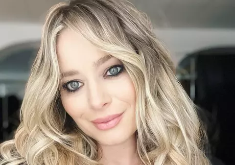 Primele imagini cu Lara, cea de-a treia fetiță a Laurei Cosoi. Cum arată actrița după ce a născut