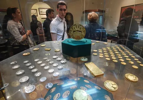 Aurul, noua țintă a sancțiunilor europene împotriva Moscovei. Ce vor decide liderii UE la summitul de la finalul săptămânii