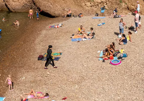 Interzicerea burkiniului, confirmată de cea mai înaltă curte administrativă din Franța. Cum și-a motivat instanța decizia