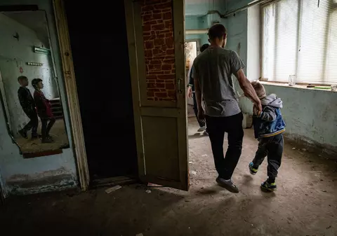 Ucraina anchetează deportarea forţată a copiilor ucraineni în Rusia ca posibil genocid