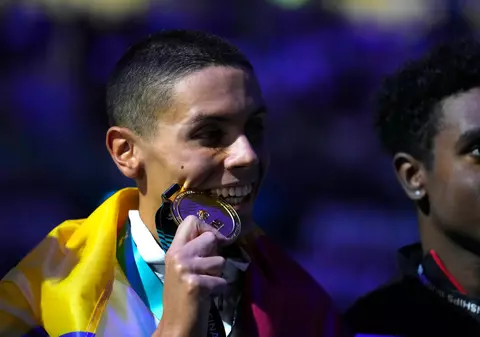 David Popovici, decorat cu Ordinul Naţional „Steaua României” în grad de Cavaler, cea mai înaltă distincție a statului