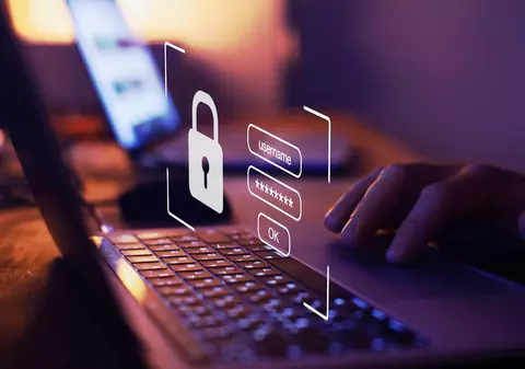 Șapte sfaturi pentru a fi în siguranță în mediul online