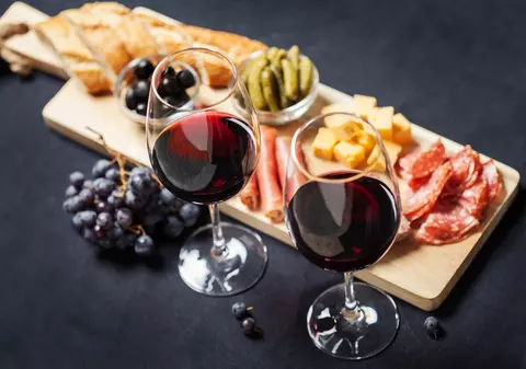 Câte tipuri de vin roșu există și care sunt acestea