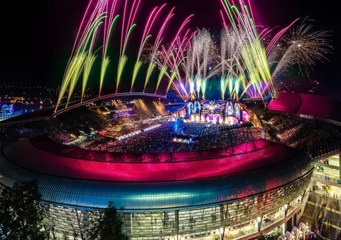 S-au anunțat noi artiști pentru UNTOLD 2022. Andreea Esca va pune muzică la festival