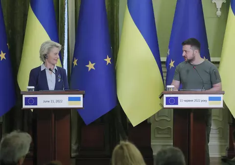 Comisia UE va recomanda ca Ucraina sa primească statutul de candidat la aderare, dar decizia finală rămâne la statele membre