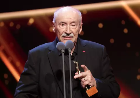 Victor Rebengiuc: „Pot să spun că sunt fericit într-o ţară condusă de Marcel Ciolacu?”