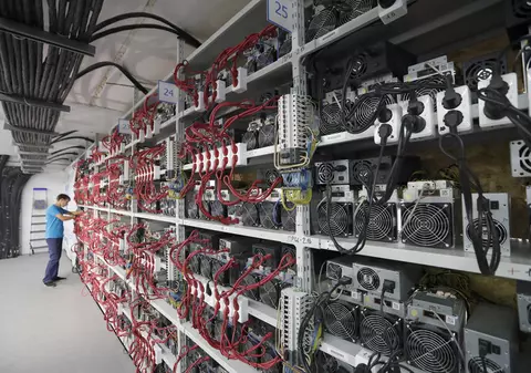 Cantitatea de energie folosită de „minerii” de criptomonede a scăzut drastic, pe fondul prăbușirii pieței