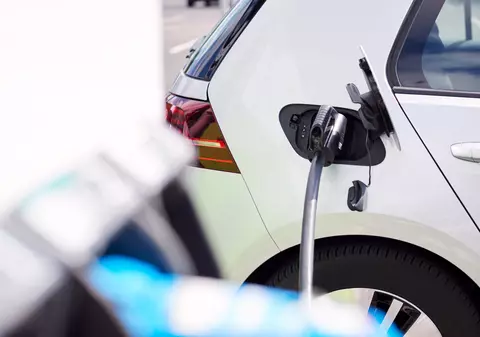 Care sunt cele mai ieftine mașini electrice din România în 2022