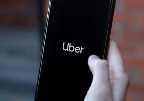 Uber, dat în judecată de 550 de femei, în SUA, care acuză că au fost răpite, violate sau agresate sexual de șoferii aplicației