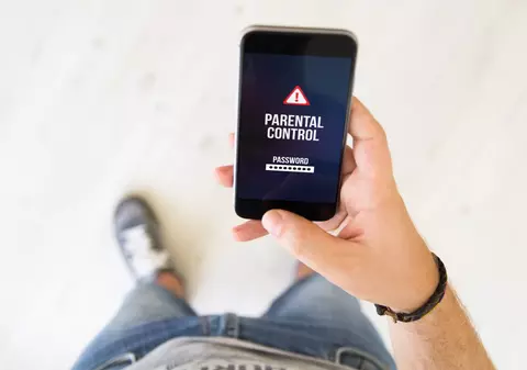 Cum setezi control parental pe telefonul copilului
