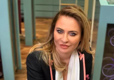 Adina Buzatu explică de ce trebuie să băgăm blugii la congelator: „Îi poți călca și sunt ca noi”
