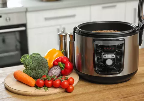 Cele mai bune 10 oale de gătit sub presiune (multicooker)