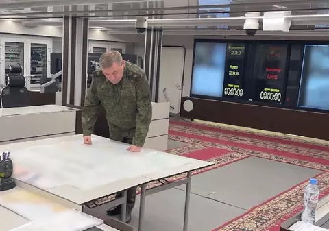 Generalul rus Valeri Gherasimov, șeful Statului Major, pe frontul din Ucraina. Ministerul Apărării publică imagini imposibil de verificat