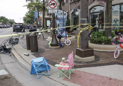 Suspectul atacului armat din Chicago, prins de poliție. A ucis șase oameni la parada de 4 iulie