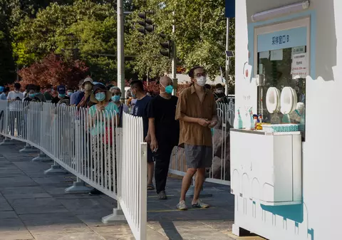 Beijing, primul oraș chinez care impune vaccinarea obligatorie anti-COVID din cauza noii subvariante Omicron