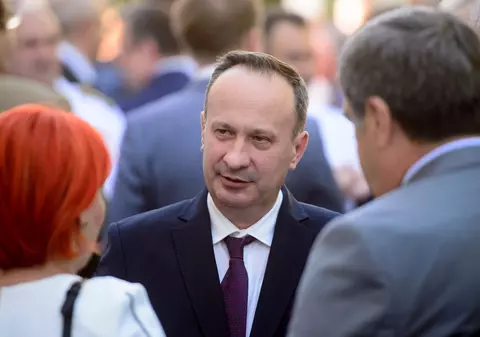 Ce spunea Adrian Câciu în urmă cu un an despre antreprenori pe când nu era ministru de finanțe: 90% dintre ei sunt niște babuini. Acum, ministrul își cere scuze