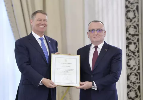 Ce aduce de fapt nou „România educată” a tandemului Iohannis-Cîmpeanu: școli bune doar pentru cei cu bani și o nouă generație de iobagi