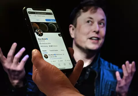 Twitter l-a dat în judecată pe Elon Musk ca să-l oblige să cumpere compania de social media pentru 44 de miliarde de dolari