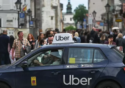 Uber trebuie să le plătească taximetriștilor din Australia compensaţii de 164 de milioane de euro, după un proces de cinci ani