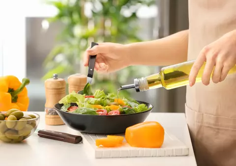 10 rețete mediteraneene pe care le poți face într-un singur vas