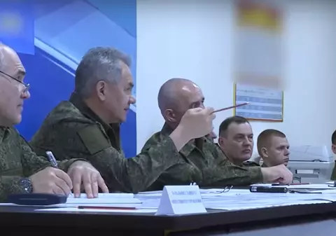 Ministrul rus al apărării, Serghei Șoigu, s-a dus în Ucraina și a ordonat „intensificarea atacurilor în toate direcțiile”