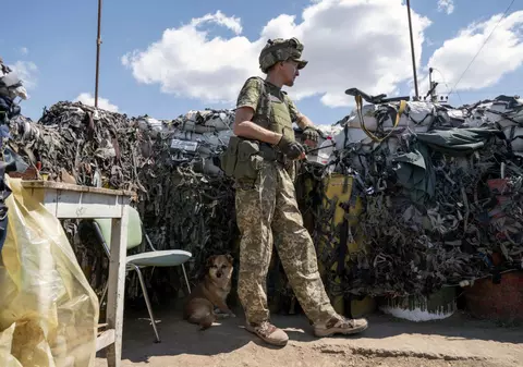 Washington Post: În așteptarea ajutorului occidental, unii ucraineni luptă cu arme sovietice mai bătrâne decât ei. Un progres pe front în aceste condiții este imposibil