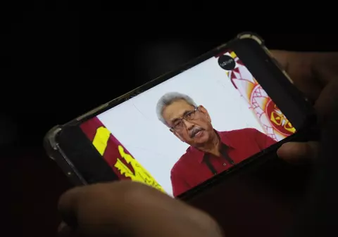 Președintele din Sri Lanka a încercat să fugă din țară, după protestele violente care au dus la demisia sa, dar nu a fost lăsat