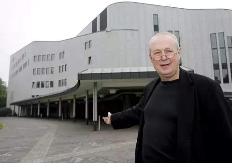 Dirijorul Stefan Soltész a murit pe scenă, în timpul unui concert