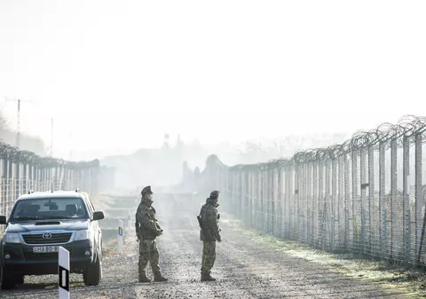 Un migrant ucis și șase răniți, după un schimb de focuri la granița dintre Serbia și Ungaria