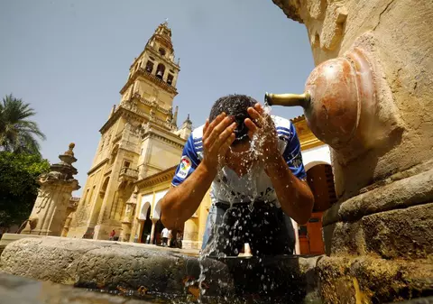 Temperaturi de 45 de grade, așteptate azi în Spania