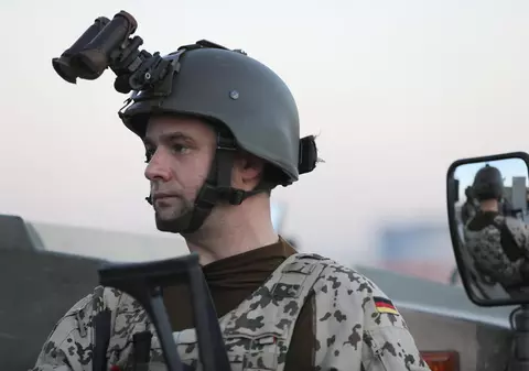 Mesajul armatei germane pentru recruți: „Nu uitați să vă luați deodorant de picioare”