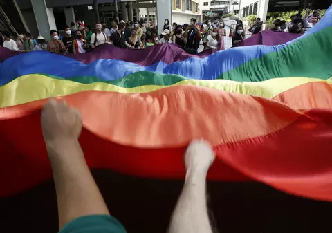 Suedia adoptă o lege care scade vârsta pentru schimbarea legală a sexului de la 18 la 16 ani