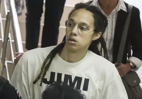 Baschetbalista americană Brittney Griner, eliberată de ruși la schimb pentru „negustorul morții”