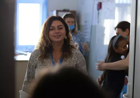 Cum s-a hotărât o juristă să renunțe la o carieră de 15 ani și să devină învățătoare: „Îmi place să creez, să am o libertate”