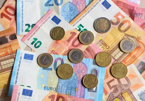 Care sunt bancnotele și monedele Euro aflate în circulație