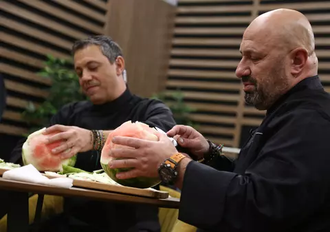 Schimbări în show-ul „Chefi la cuțite”. Ce se va întâmpla în camera de relaxare a lui Bontea, Scărlătescu și Dumitrescu