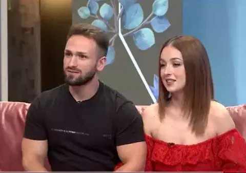 Cosmina și Alin de la Mireasa, sezonul 3, s-au căsătorit civil. Primele imagini de la cununie