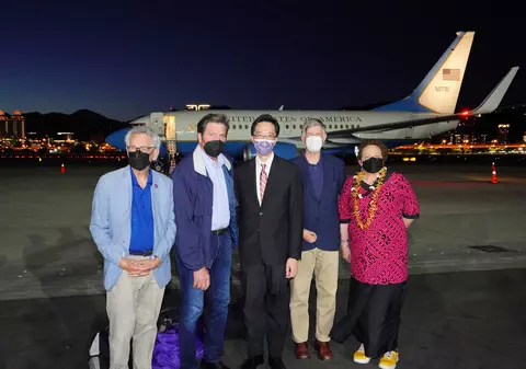 O delegație de parlamentari americani a ajuns în Taiwan. Vizita are loc la aproape două săptămâni după cea a lui Nancy Pelosi