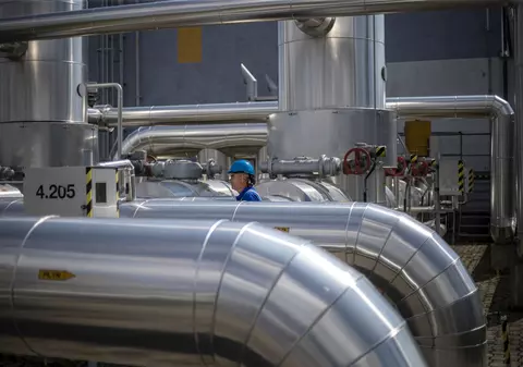 UE își va umple depozitele de gaze cu două luni înaintea calendarului stabilit, în ciuda manevrelor Rusiei