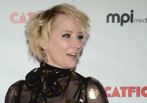 Actrița Anne Heche, internată în stare gravă, după ce a intrat cu mașina intr-o casă din Los Angeles și a declanșat un incendiu