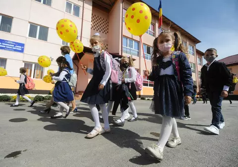 Aproape 20% din școlile din România funcționează fără autorizație de securitate la incendiu, anunță Lucian Bode