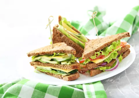 10 idei de sandwichuri sănătoase. Cele mai apetisante sandvișuri