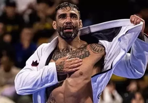 Campionul mondial la jiu-jitsu, Leandro Lo, a murit după ce a fost împușcat în cap într-un club din Sao Paolo