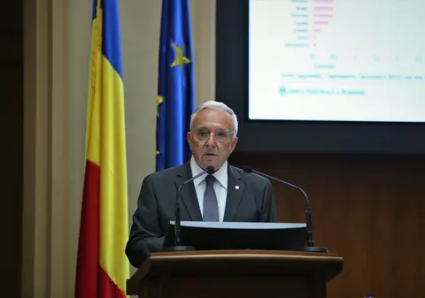Mugur Isărescu: „Băncile au sărit calul și au dus ROBOR-ul peste dobânda-cheie”