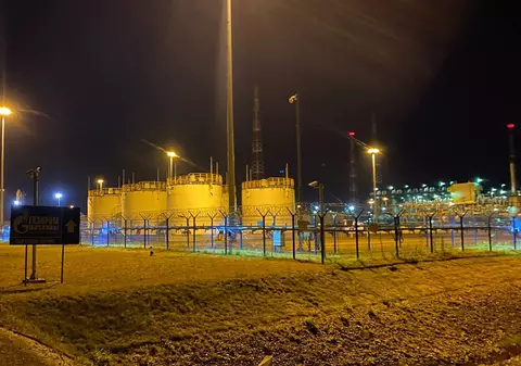 Rusia arde zilnic cantități uriașe din gazul care altfel ajungea în Germania. Pericolul pentru mediu